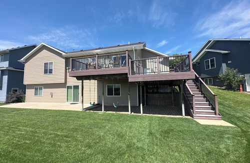 Rapid City House | Spacious 5 bedroom home, quick access to Rapid City and Black Hills area.