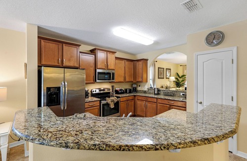 Calabria House | Spacious 5-Bedroom Home with Private Pool, Spa & Game Room