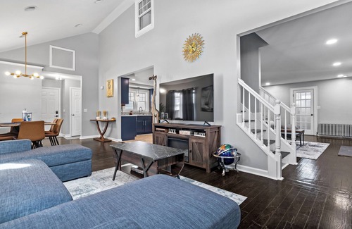 Stratford House | Spacious 5-bedroom house with a fun-filled game room and a fitness room.