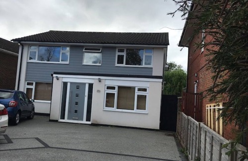 Fareham House | Spacious 5-Bedroom Home – Perfect for Family Getaways and Group Stay
