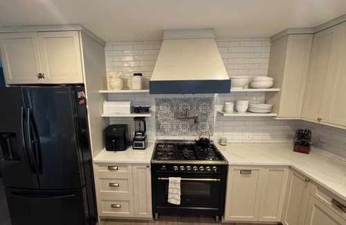 Lower Township House | Spacious 5-bedroom home with state of the art kitchen in charming Cape May