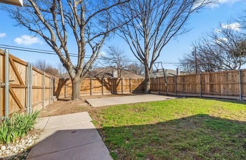 McKinney House | Spacious 5-bedroom house with AC, WiFi in charming McKinney