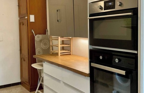 Tourbes House | Spacious 5-bedroom house in Tourbes with AC - 5 mins from Pezenas