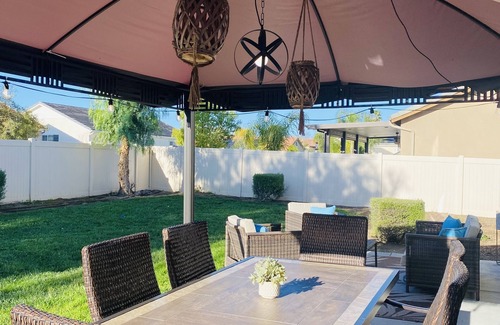 Menifee House | Spacious 5-bedroom house in enchanting Menifee with fitness room