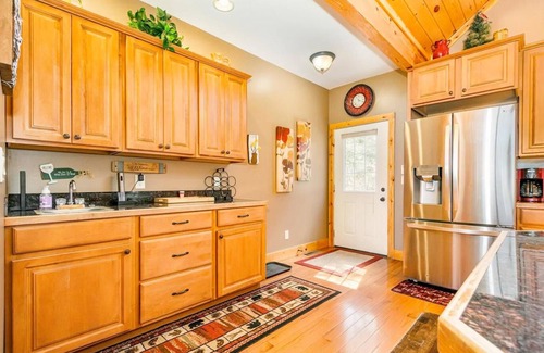 Thayerville House | Spacious 5-bedroom house in enjoyable Deep Creek, MD with WiFi, AC