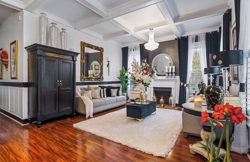 Opelika House | Spacious 5-bedroom house with WiFi, AC in welcoming Opelika