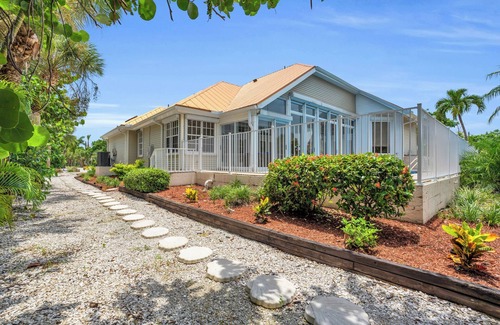 Sanibel House | Spacious 5-bedroom house, walking distance to private beach in charming Sanibel