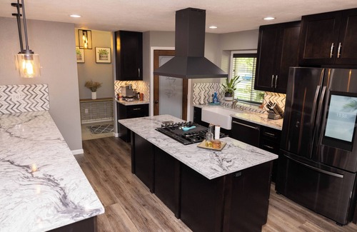 Fairwood House | Spacious 5-bedroom house in North Spokane with Hot tub & game room.