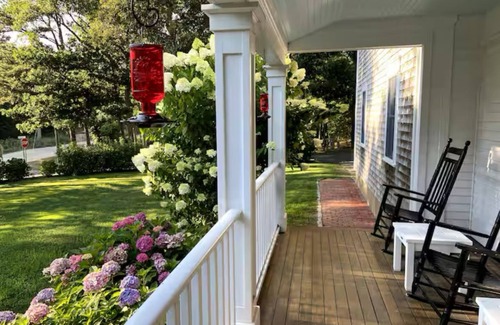 Vineyard Haven House | Spacious 5-bedroom house with AC - near downtown Tisbury