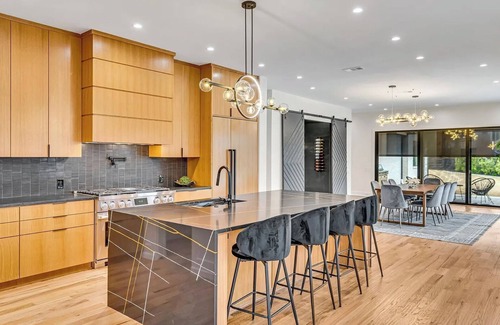 North Dallas House | Spacious 5-bedroom house with pool in Dallas
