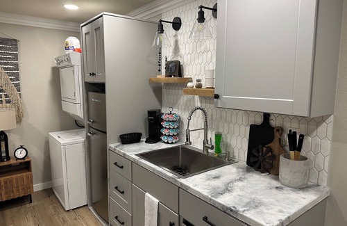 Delta House | Spacious 5-bedroom house in delightful Delta with WiFi