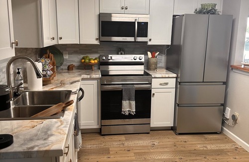 Delta House | Spacious 5-bedroom house in delightful Delta with WiFi