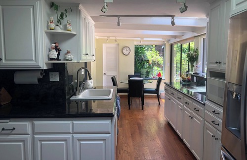 Mill Valley House | Spacious 5-bedroom house in beautiful Mill Valley with pool, firepit and sauna.