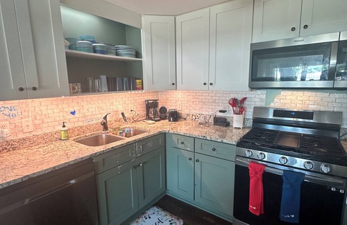 Bay VIew Addition House | Spacious 5-bedroom house in Panama City, WiFi, AC-2 living rooms including a bar