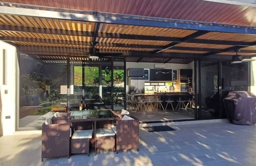 Coco Villa | Spacious 5-bedroom villa with Pool, AC and private bath for each room