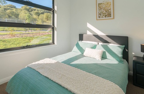 Cobbitty House | Spacious 5 Br 3 Ba Modern house Cobbitty