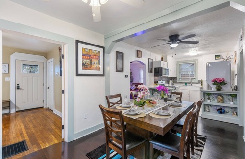 East Memphis House | Spacious 5 BR/3 Bath Midtown Home - Near Zoo and Liberty Bowl