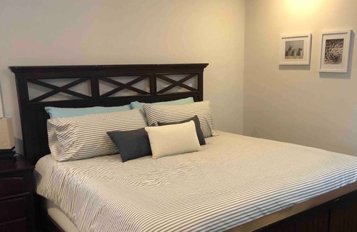 Grandview House | Spacious 5Bdrm-1K,3Q,2F,1T + 2 fully equipped kitchens