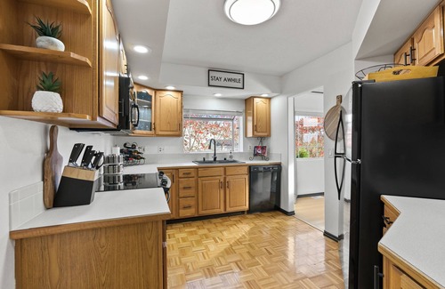 Spokane House | Spacious 5bedroom house with beautiful views of Spokane River & centennial trail