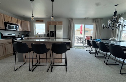 Brigantine House | Spacious 5BR/3BA Beach Block Home – Steps to Sand & Perfect for Families!
