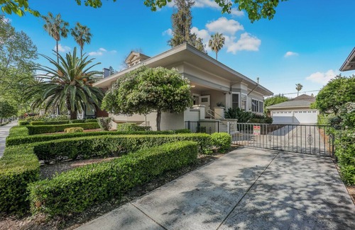 San Jose House | Spacious 5BR! Charming 5b/3b house in Downtown San Jose w/AC, Wifi, freeparkings