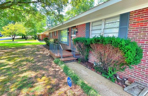 Decatur House | Spacious 5BR Decatur Retreat | Games Pets BBQ