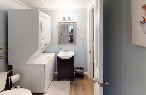 Woodstock House | Spacious 5BR Duplex | 10% Weekly 15% Monthly