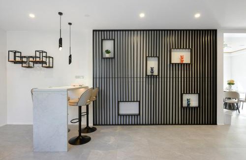 Kingsgrove House | Spacious 5BR Family Haven in Kingsgrove for 12ppl