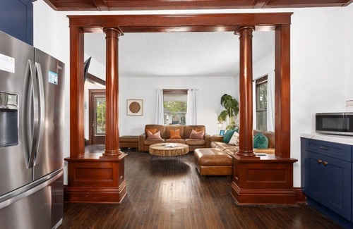 Olathe House | Spacious 5BR Home|KingBeds|FencedYard