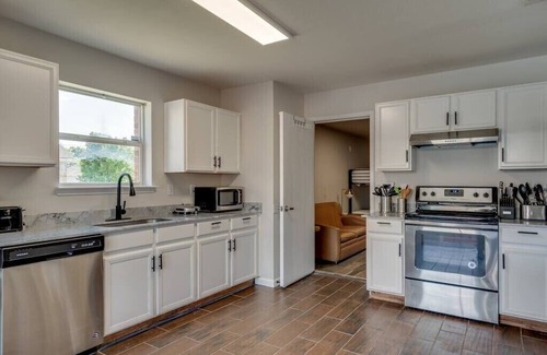 Grand Prairie House | Spacious 5BR Home | Pool, Game Room & Grill