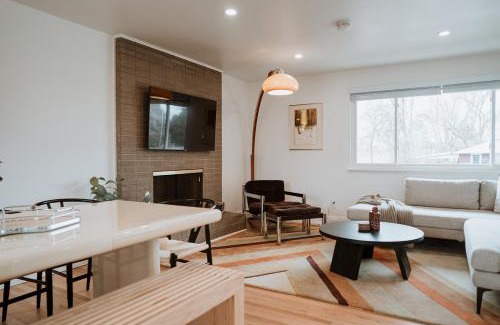 Littleton House | Spacious 5br Home W Hot Tub & Deck