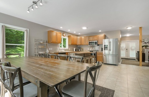 Killington House | Spacious 5BR Killington Home with 2 Kitchens, Game Room & Pet Friendly