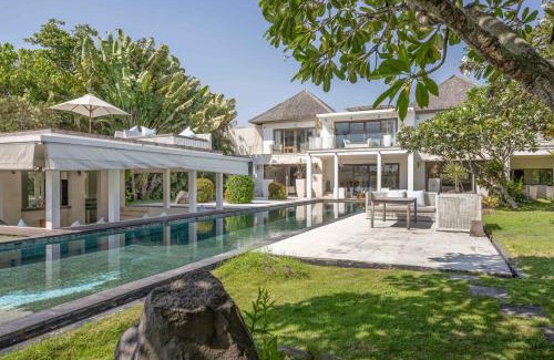 Cemagi House | Spacious 5br Mansion 180 Ocean View