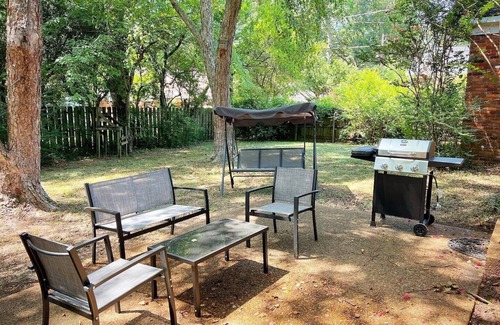East Memphis House | Spacious 5BR Memphis Home with Game Room, Backyard Seating and Grill