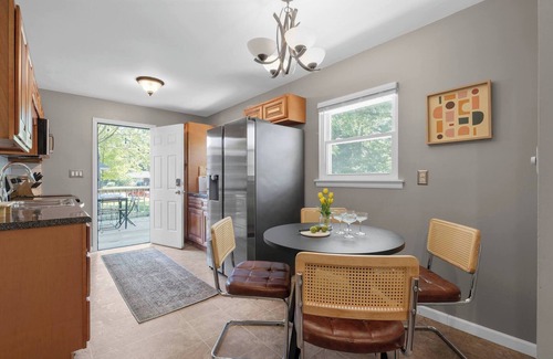 Columbus House | Spacious 5BR w/Firepit + Deck | Near OSU + More