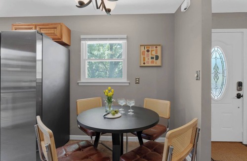 Columbus House | Spacious 5BR w/Firepit + Deck | Near OSU + More