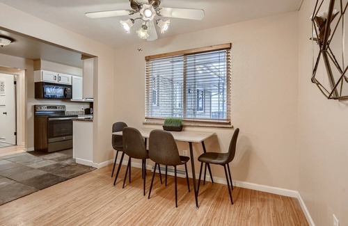 Scenic Heights House | Spacious 6 BD 3 BT 2 KT Retreat | Old Town Arvada