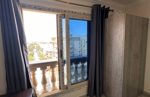 Heliopolis Apartment | Spacious 6-bedroom apartment with WiFi, AC in fantastic Cairo Governorate