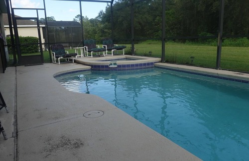 Trafalgar Village House | Spacious 6-bedroom house with private pool