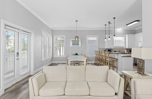 Crystal Beach House | Spacious 6-Bedroom Home in Fabulous Destin – Heated Pool, Game Room & More!