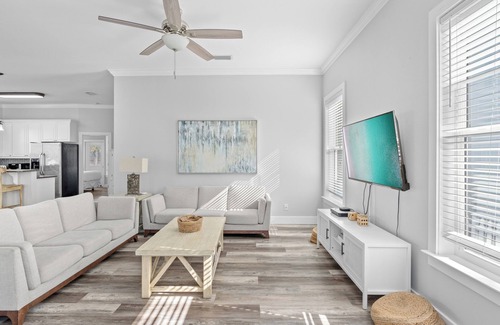 Crystal Beach House | Spacious 6-Bedroom Home in Fabulous Destin – Heated Pool, Game Room & More!