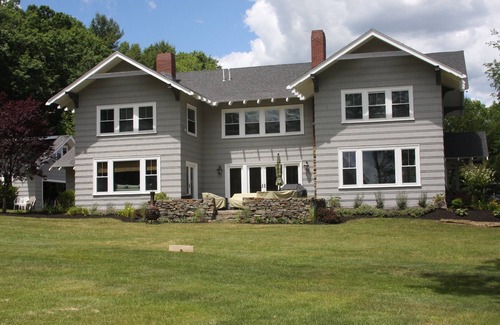 Laconia House | Spacious 6 Bedroom on Lake Winnisquam.