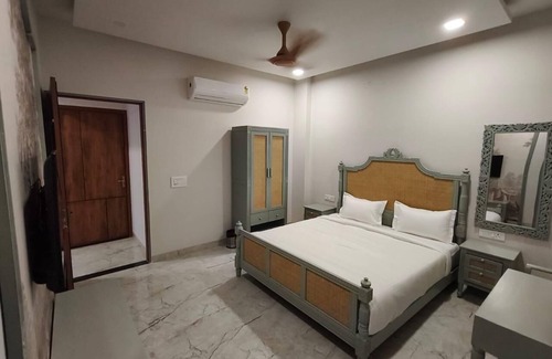 Vidhyadhar Nagar Villa | Spacious 6 bedroom villa in gorgeous Jaipur with swimming pool