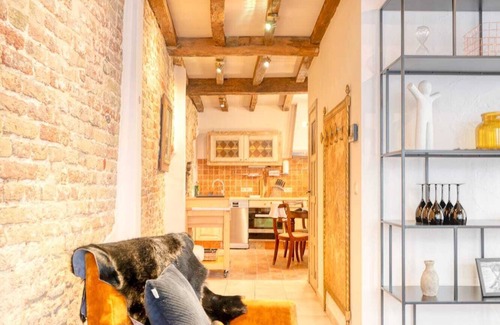 Historical Center Bruges House | Spacious 6-Person Stay in Charming Bruges