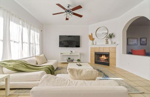 Manor Apartment | Spacious 8-Bed Home Near Tesla & Samsung Plants