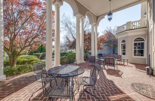 Franklin House | Spacious 8-Bedroom Retreat Near Nashville – Perfect for Groups & Gatherings!