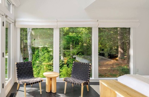 Northwest Harbor Villa | Spacious 8-bedroom villa in gorgeous East Hampton - Pool,Jacuzz i& tennis court