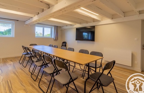 Blaison-Saint-Sulpice Cottage | Spacious 8-bedroom cottage in Anjou vineyards