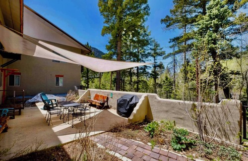 Taos Ski Valley Condo | Spacious 800 sqf 2-bedroom condo 1.5 miles away from lift 1 at Taos Ski Valley!