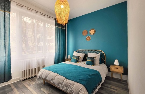 Epinal Apartment | Spacious accommodation - Facing the train station and city center